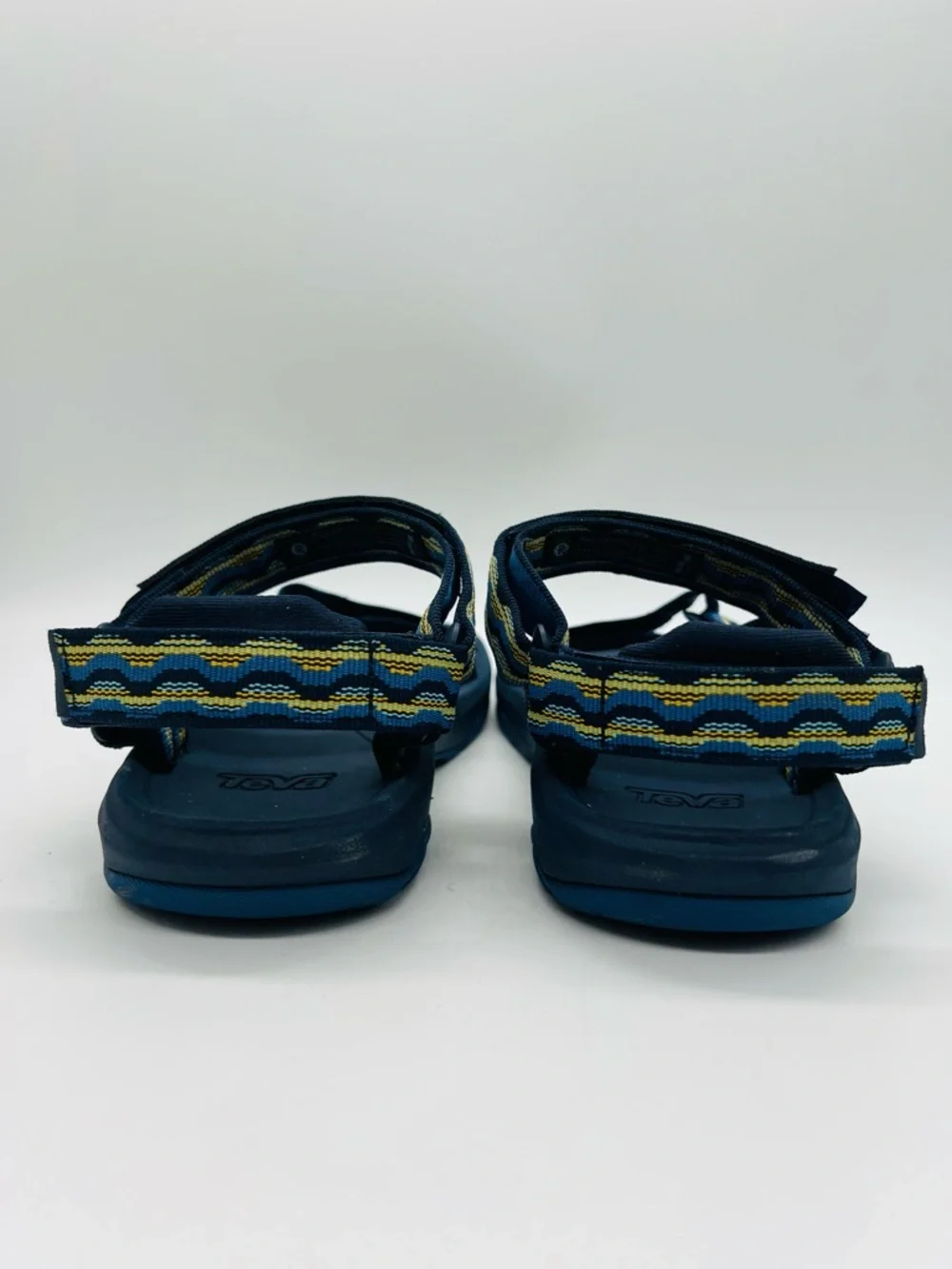 Teva Kids’ Hurricane XLT 2 Sandals Blue with Yellow Accent Straps Size 6 Youth